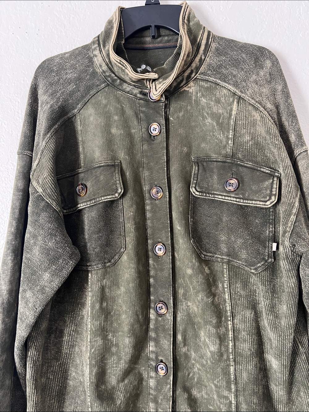 EUC PILCRO Relaxed Shirt Jacket Button Down Olive Distressed 100% Cotton L - Picture 6 of 16